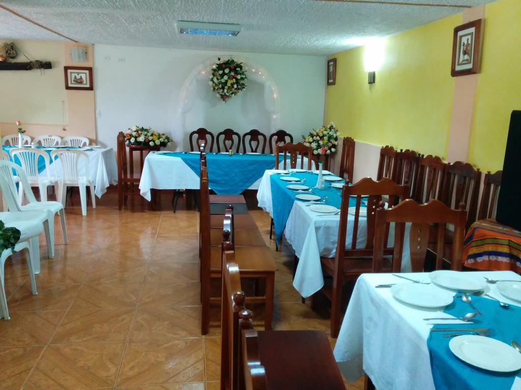 Hostal Curinan Отавало Екстер'єр фото