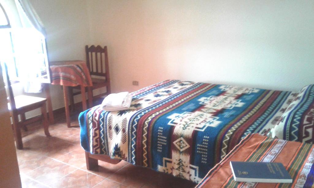 Hostal Curinan Отавало Екстер'єр фото