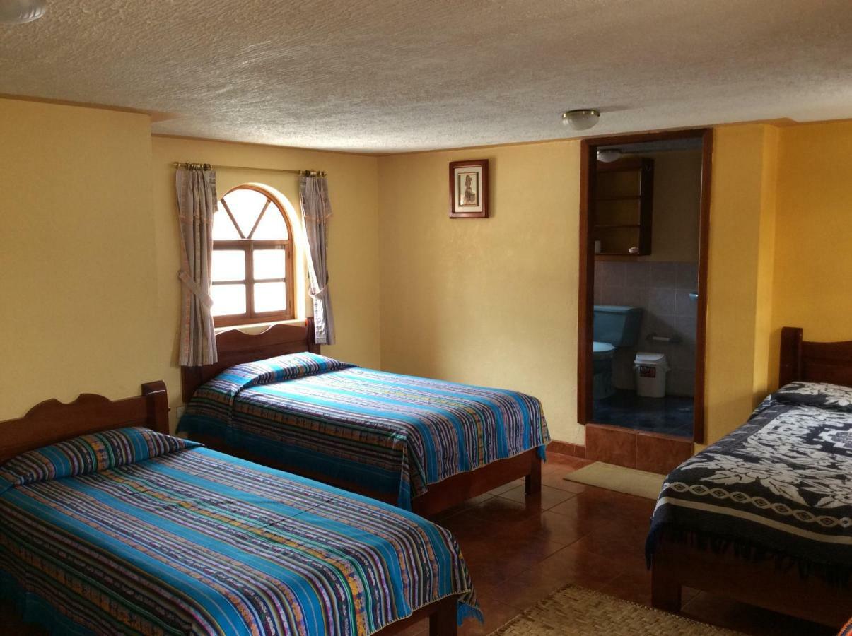 Hostal Curinan Отавало Екстер'єр фото