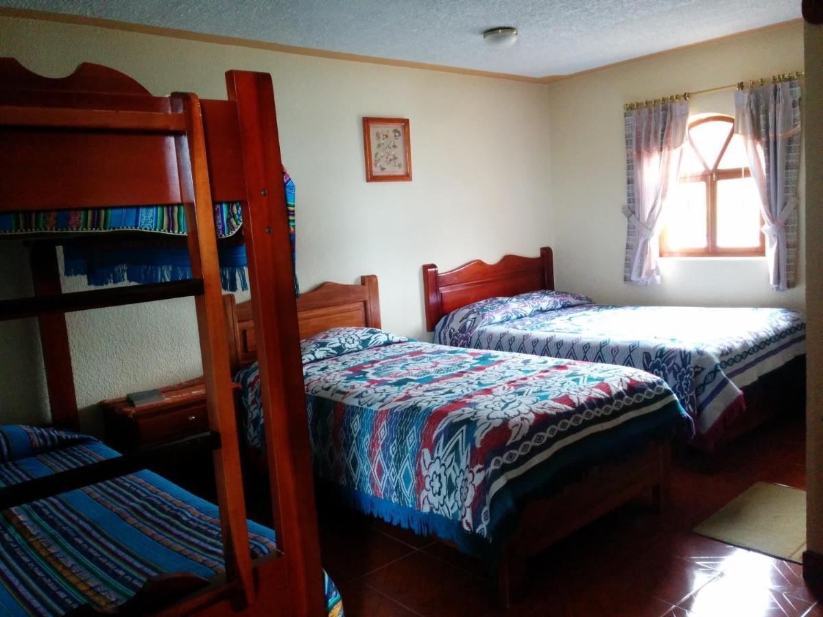 Hostal Curinan Отавало Екстер'єр фото